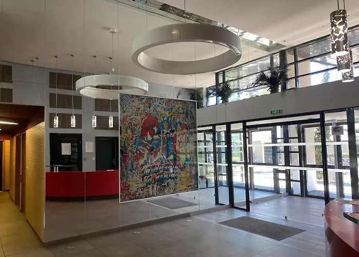 La Griffon - Parking & Balcon *